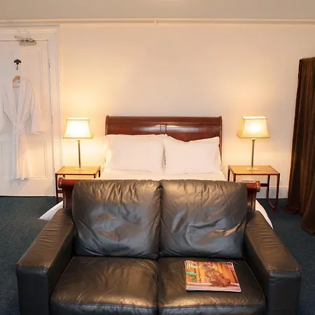 Square Tree House Hotel-2